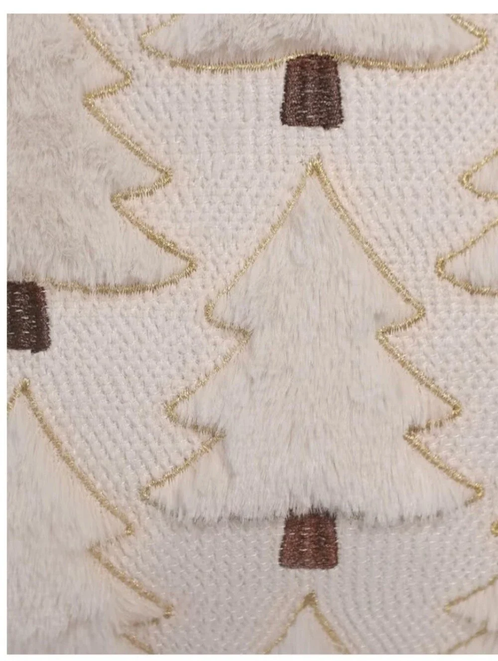 Holiday Tree Embroidered Decorative Throw Pillow Set. Cream with Gold Trim. NWT.
